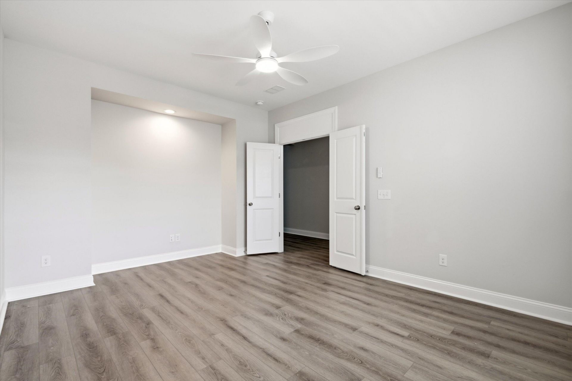 4997 Song Sparrow Way Photo 6