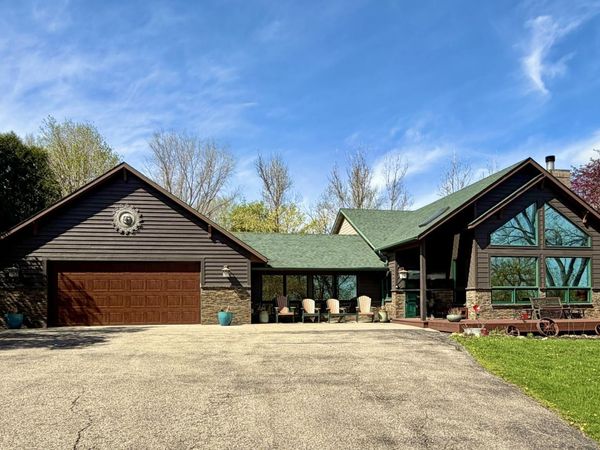 175 6th Lane NE, Oronoco, MN 55960