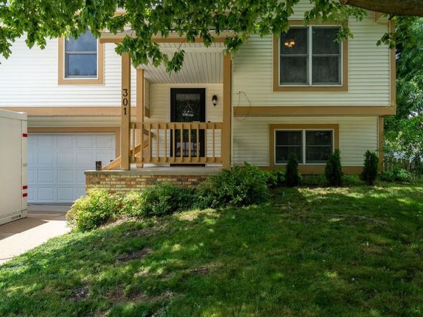 301 Bentley Drive, Normal, IL 61761
