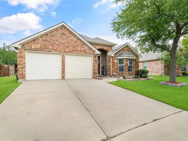 6725 Woodcrest Lane, Sachse, TX 75048