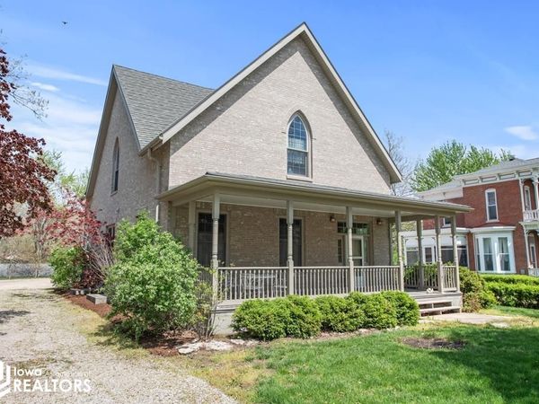 104 W North, Bloomfield, IA 52537