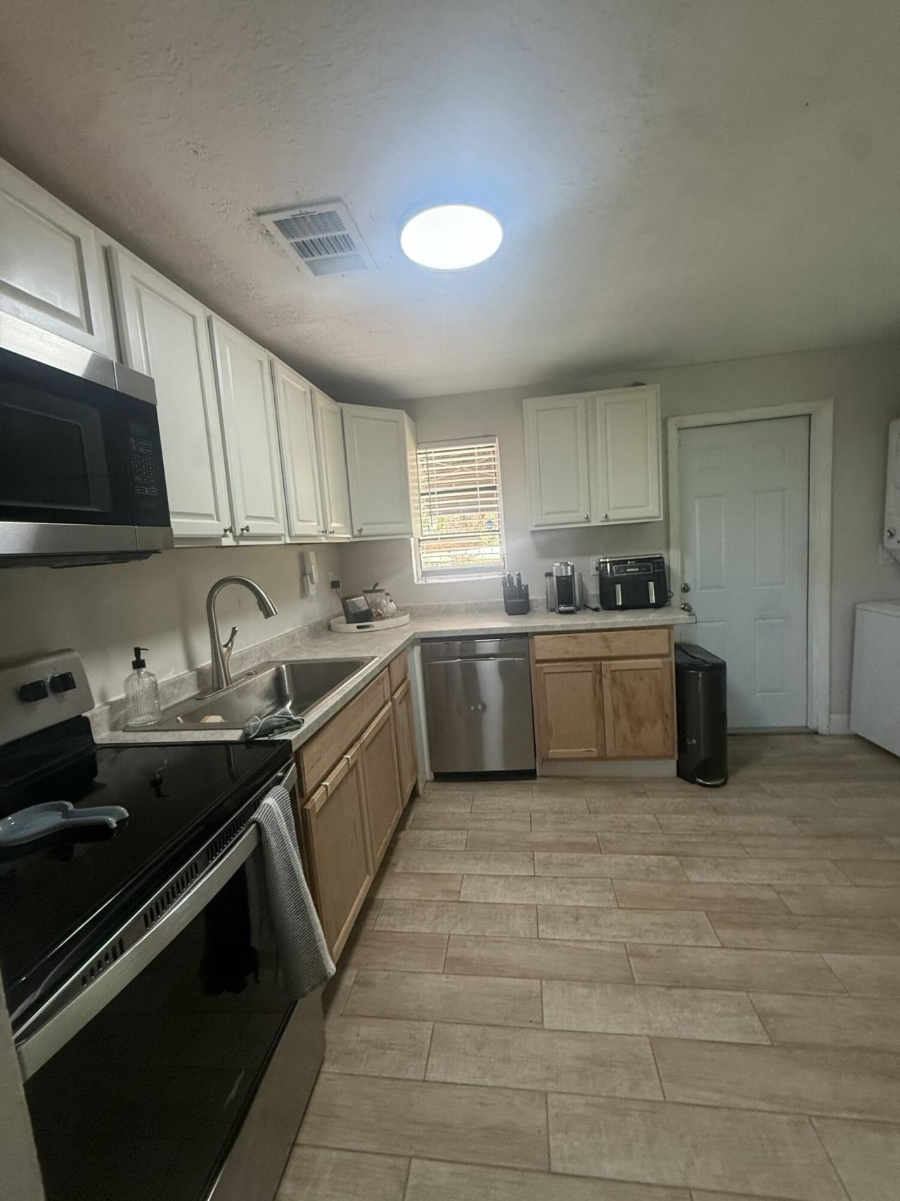 1209 W 34th Street, Riviera Beach, FL 33404 Photo