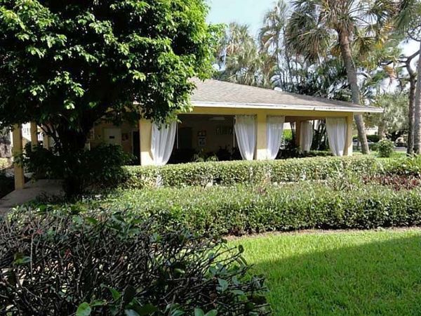 5186 NE 6th Avenue, Unit 707, Oakland Park, FL 33334