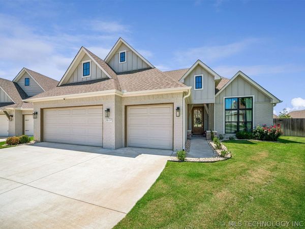 2019 W 113th Street S, Jenks, OK 74037
