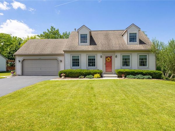 6065 Independence Way , Ontario, NY 14519