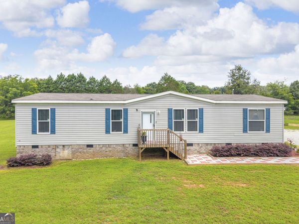 127 Georgia Drive, Hartwell, GA 30643
