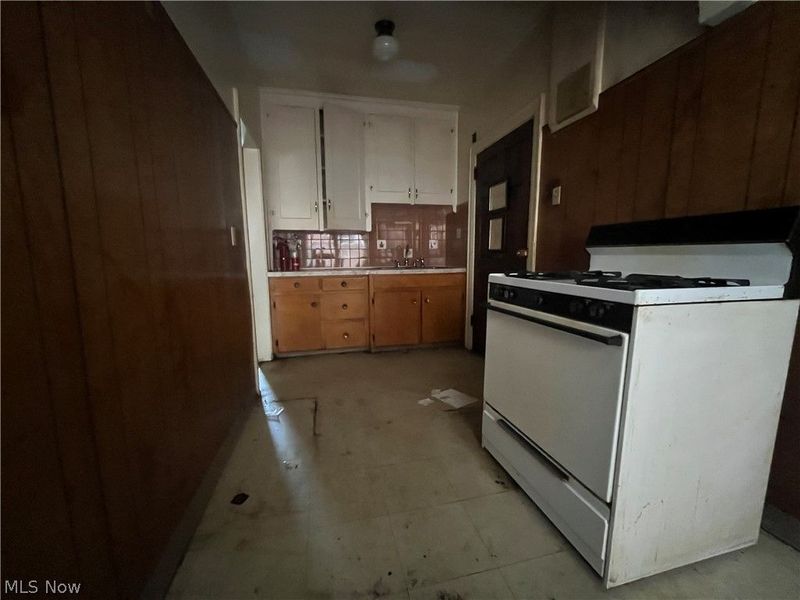 914 Copley Road, Akron, OH 44320 Photo 7