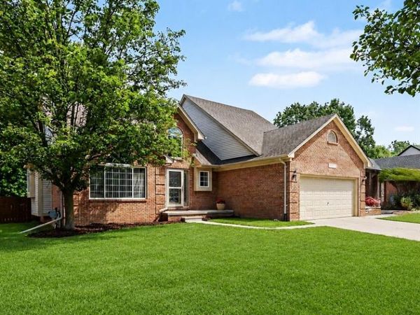 22273 Brywood Court , Clinton Twp, MI 48036