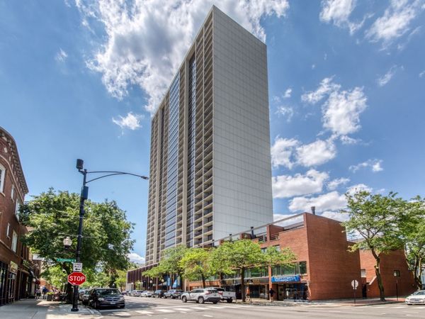 1636 N Wells Street , Unit 2704, Chicago, IL 60614