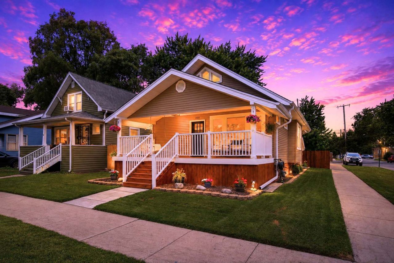 12202 Gregory Street , Blue Island, IL 60406