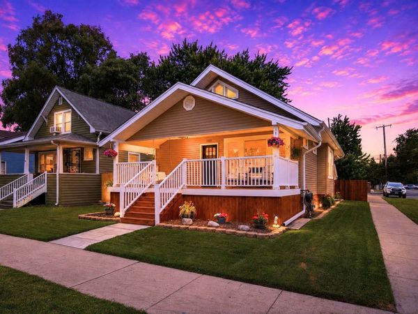 12202 Gregory Street , Blue Island, IL 60406