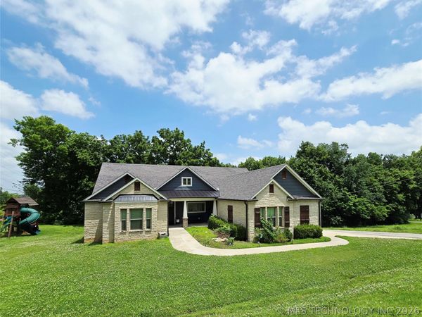 1715 W Blue Starr Drive , Claremore, OK 74017