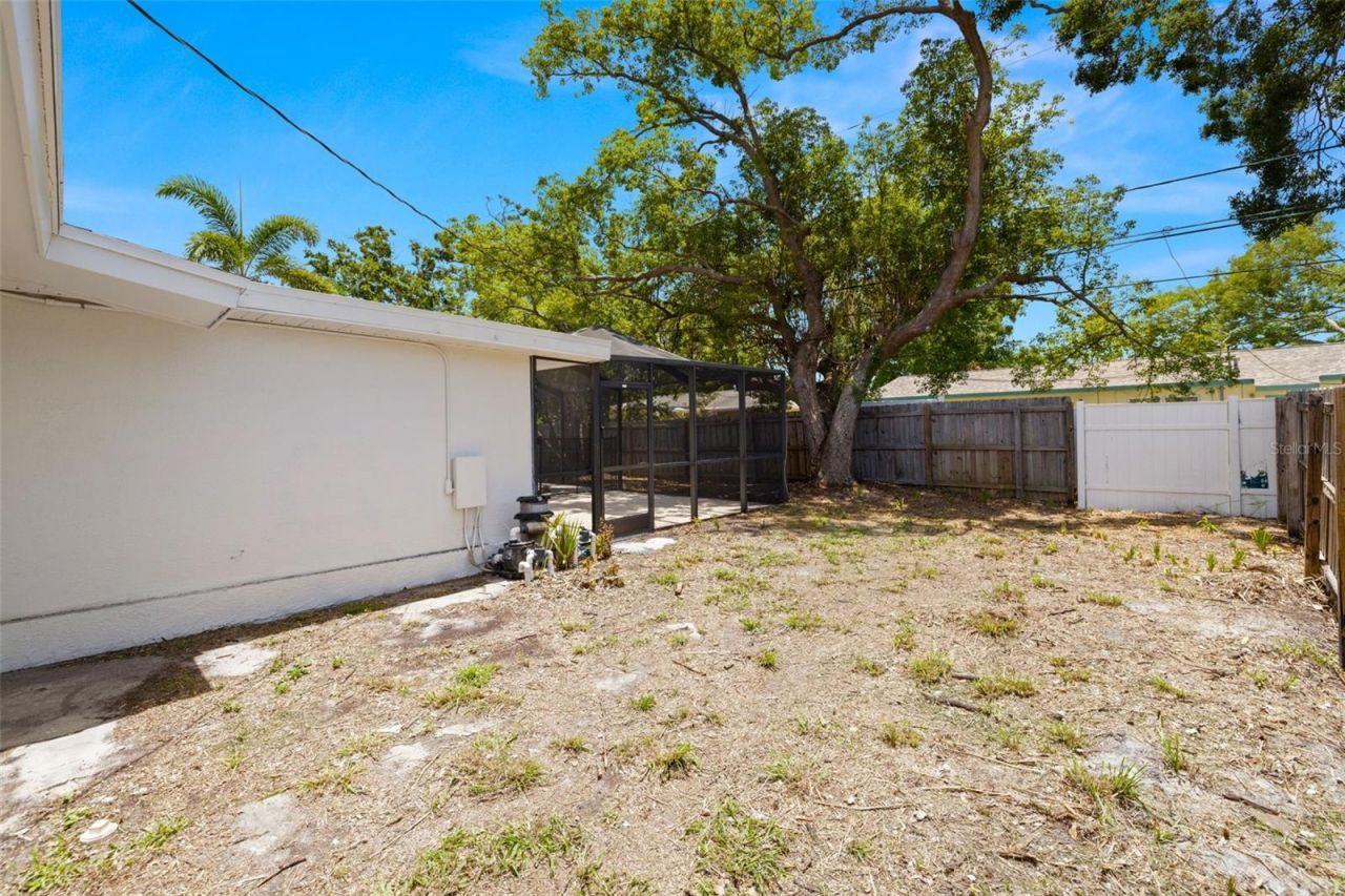 2066 62nd Place S, Saint Petersburg, FL 33712 Photo