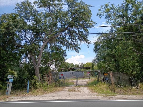 8615 NUNDY AVENUE , GIBSONTON, FL 33534