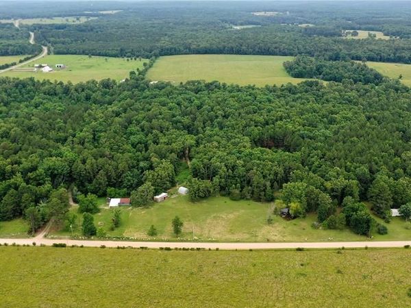 22711 Center Valley Road, Hartshorn, MO 65479