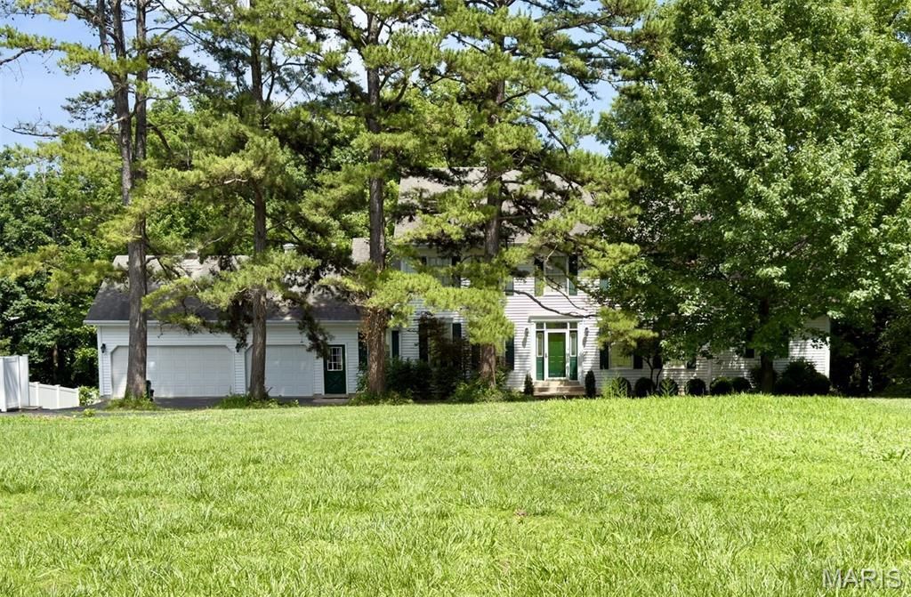 908 N Ballas Road , Saint Louis, MO 63131 Main Photo