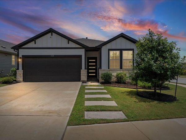 158 Gullivers DR, Elgin, TX 78621