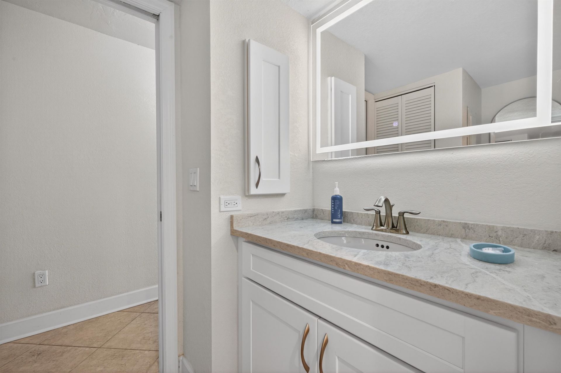 2255 W Gulf Dr, Unit 127, Sanibel, FL 33957 Photo