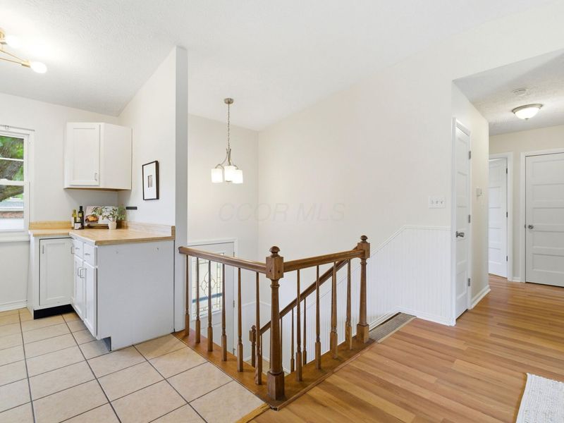 2139 Camelback Drive, Columbus, OH 43228 Photo 14