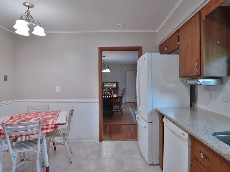 3585 Delamere Avenue, Columbus, OH 43220 Photo 15
