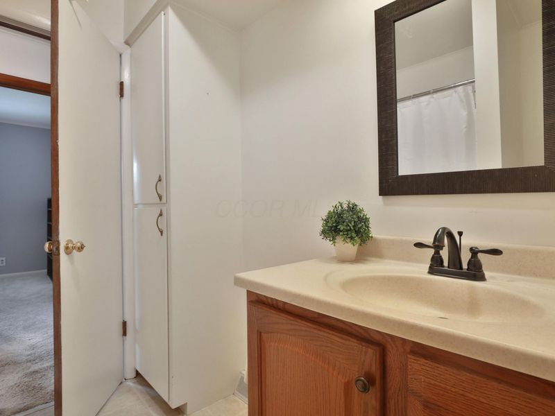 3585 Delamere Avenue, Columbus, OH 43220 Photo 23
