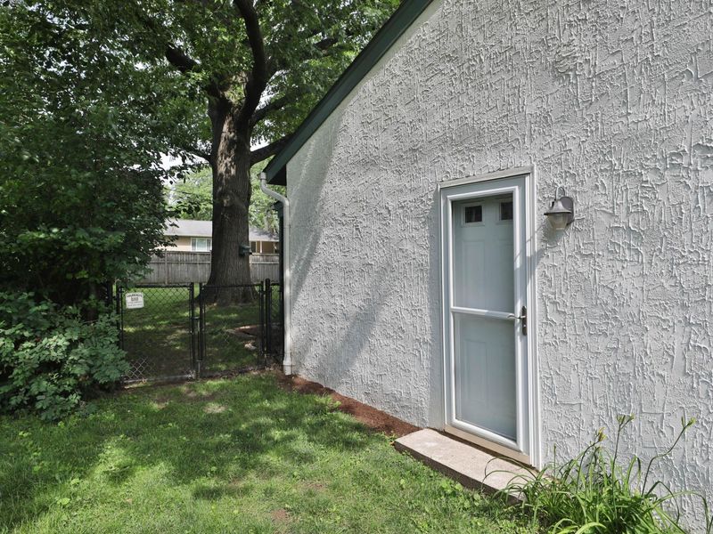 3585 Delamere Avenue, Columbus, OH 43220 Photo 32