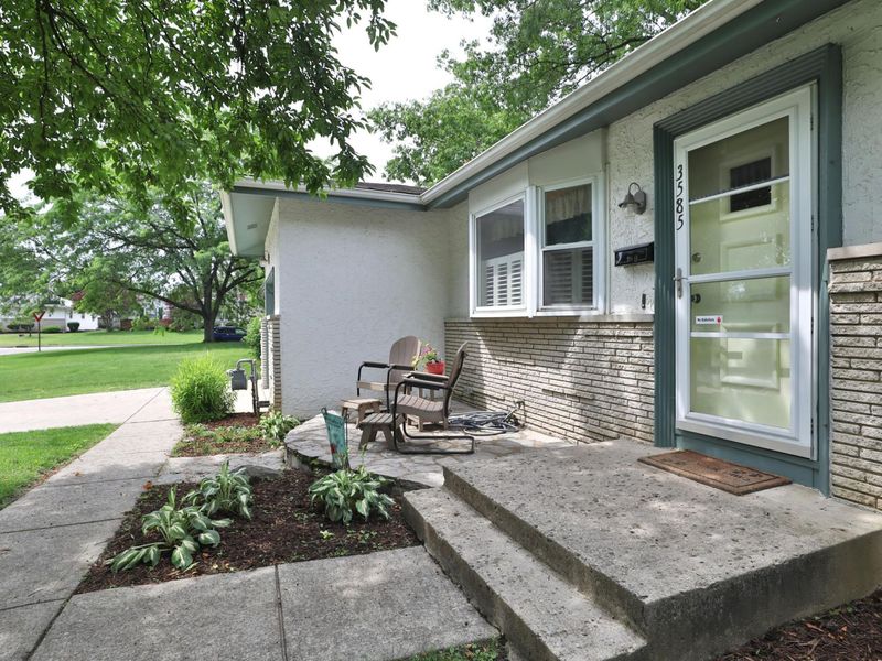 3585 Delamere Avenue, Columbus, OH 43220 Photo 5
