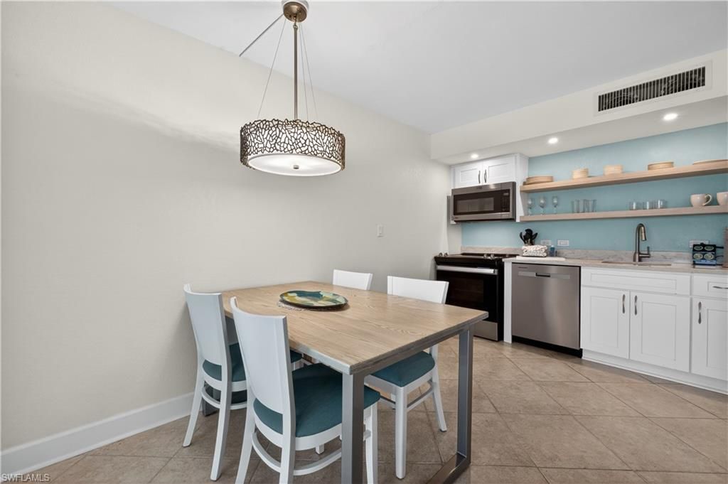 2255 W Gulf Dr, Unit 127, Sanibel, FL 33957 Photo