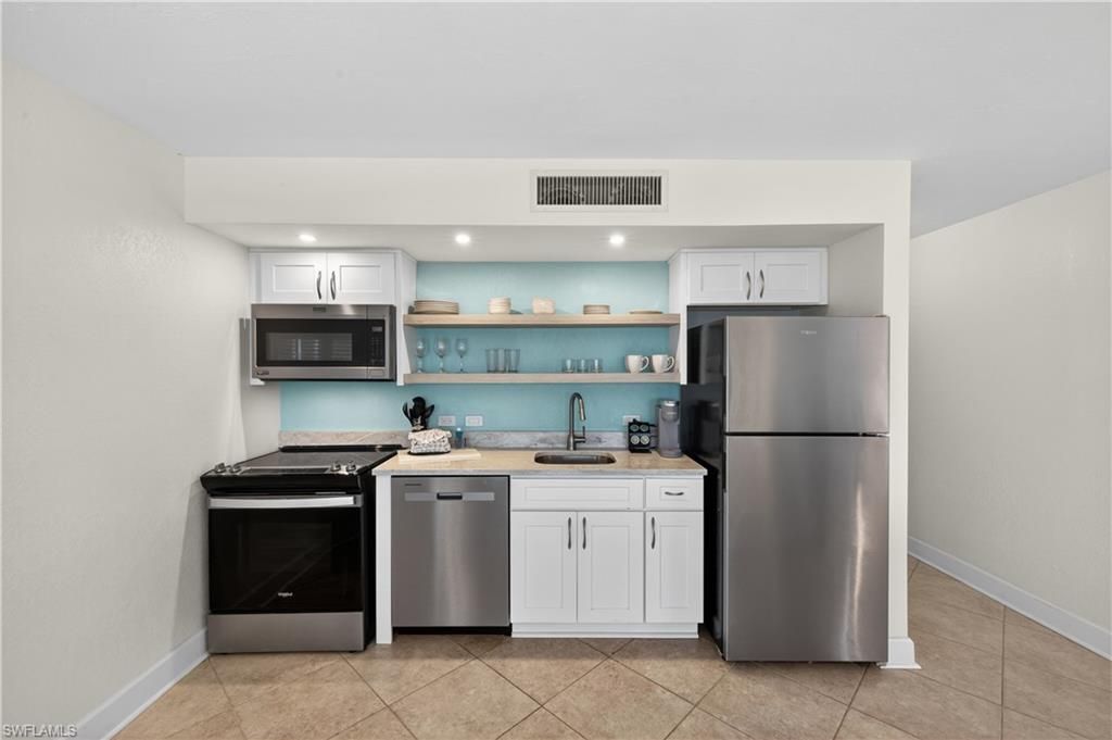 2255 W Gulf Dr, Unit 127, Sanibel, FL 33957 Photo