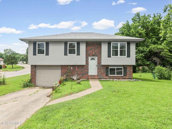 1634 STARLITE DRIVE, Jefferson City, MO 65109