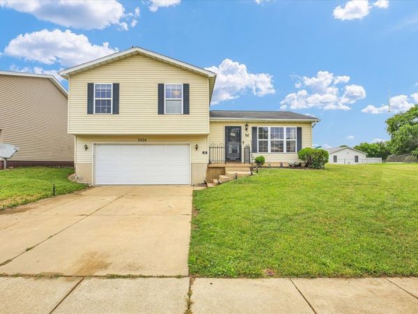 3434 Monarch Drive , Decatur, IL 62526