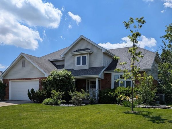 711 Dartmouth Lane , New Lenox, IL 60451