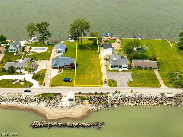 517 Cedar Point Road, Sandusky, OH 44870