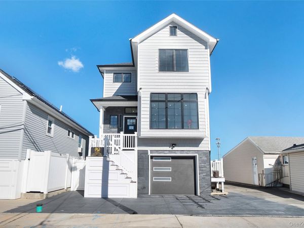 14 James Street , East Rockaway, NY 11518