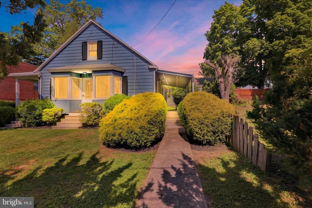 2122 Hampden Boulevard, Reading, PA 19604 Main Photo