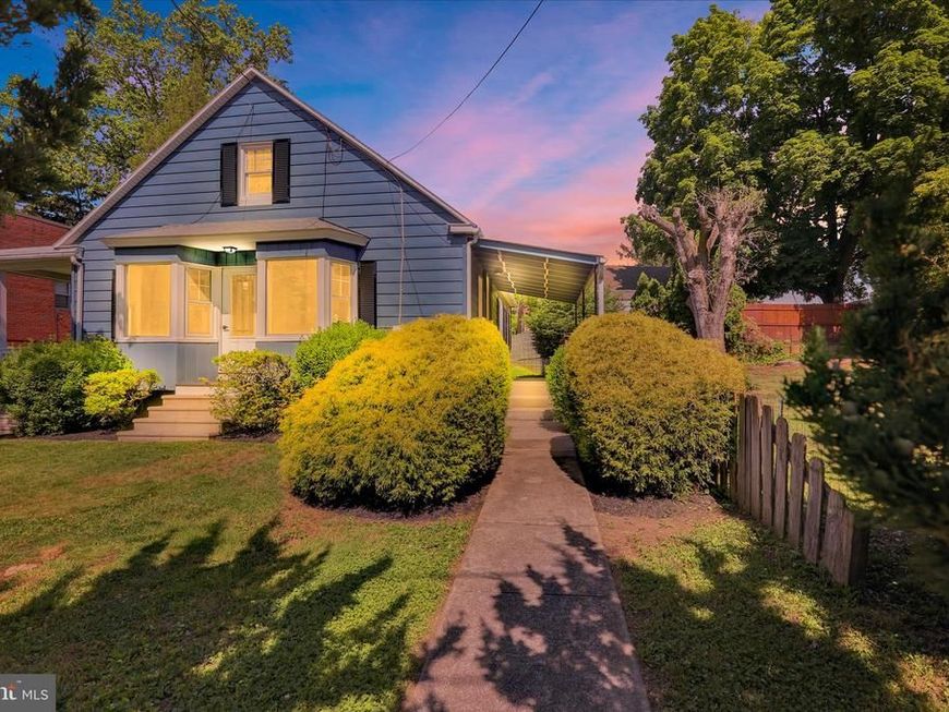 2122 Hampden Boulevard, Reading, PA 19604 Main Photo