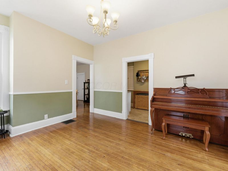310 Wyandotte Avenue , Columbus, OH 43202 Photo 11