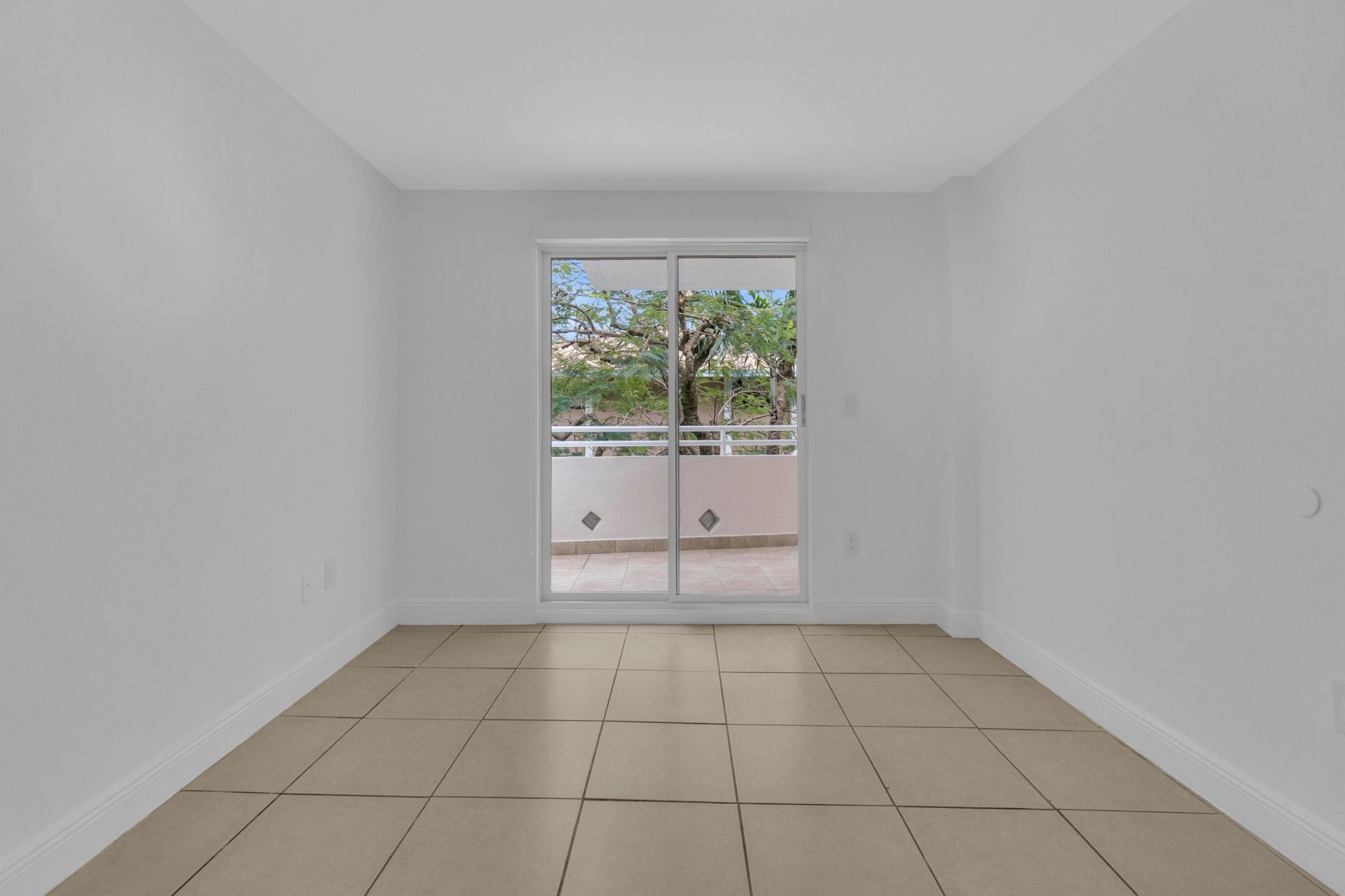 2100 Brickell Avenue, Unit 305, Miami, FL 33129 Photo
