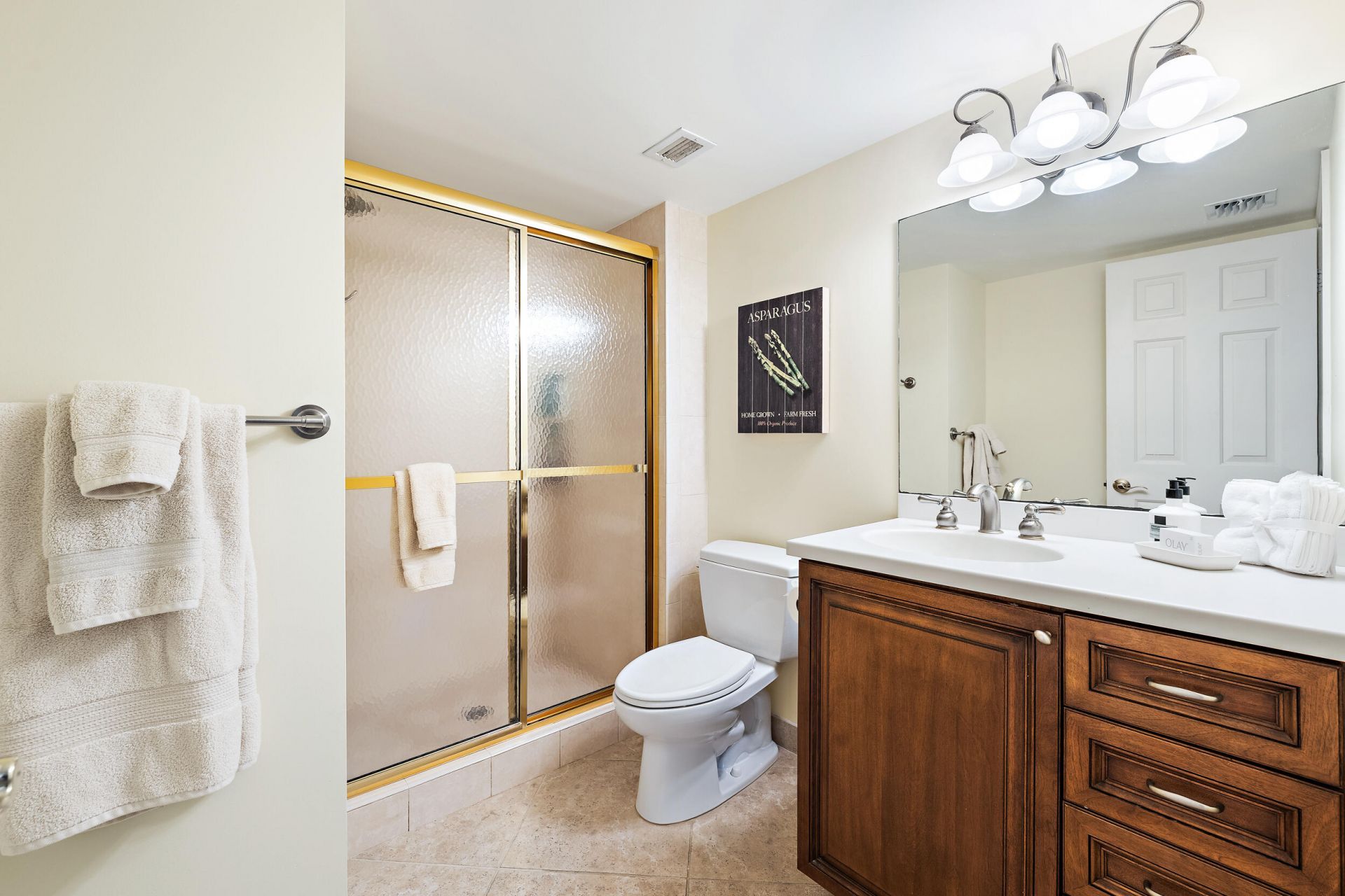 900 Ocean Drive, Unit 202, Juno Beach, FL 33408 Photo