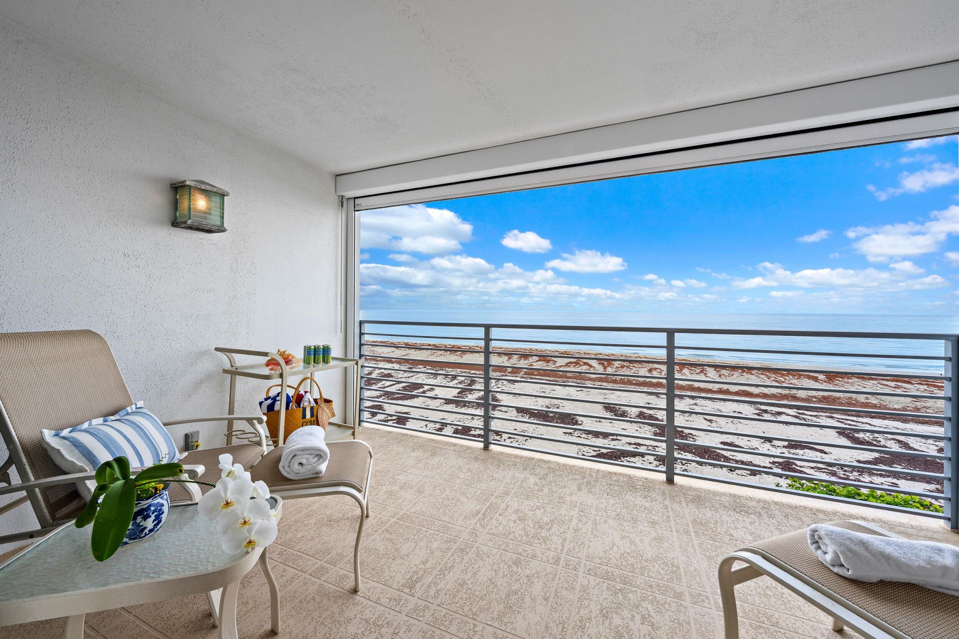 900 Ocean Drive, Unit 202, Juno Beach, FL 33408 Photo
