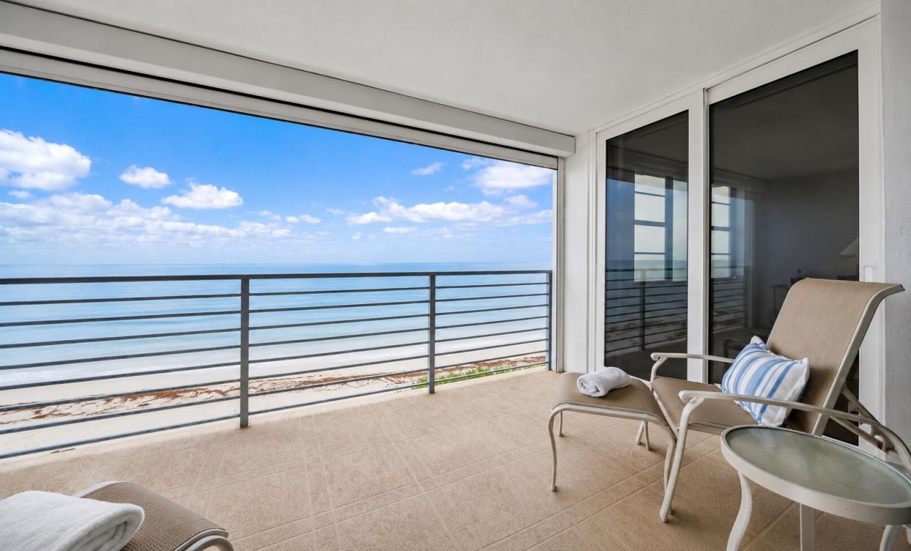 900 Ocean Drive, Unit 202, Juno Beach, FL 33408 Photo