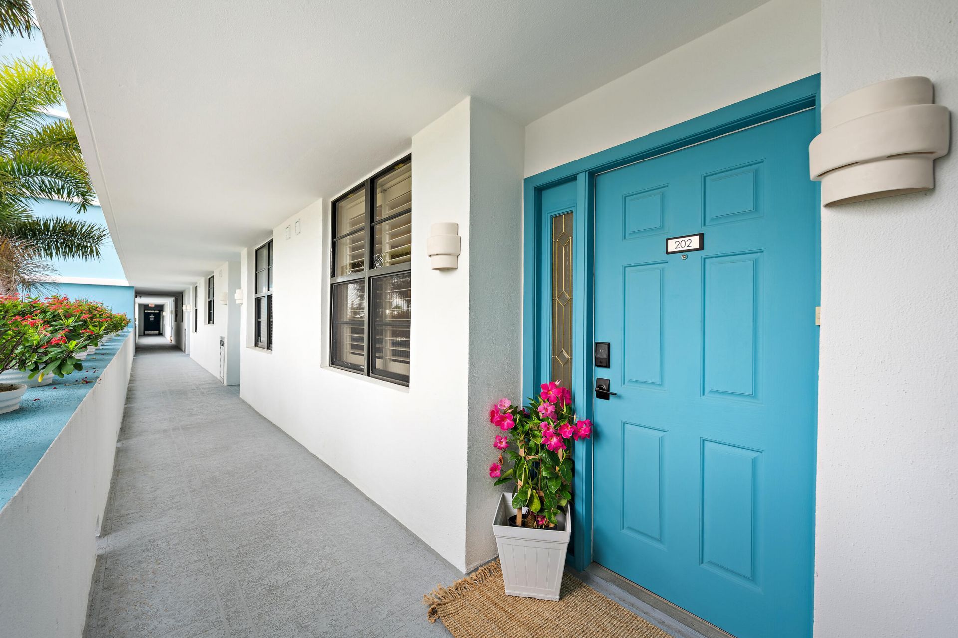 900 Ocean Drive, Unit 202, Juno Beach, FL 33408 Photo