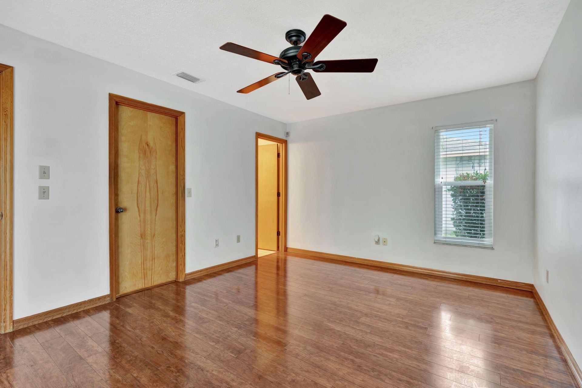 661 SE Crescent Avenue, Port Saint Lucie, FL 34984 Photo