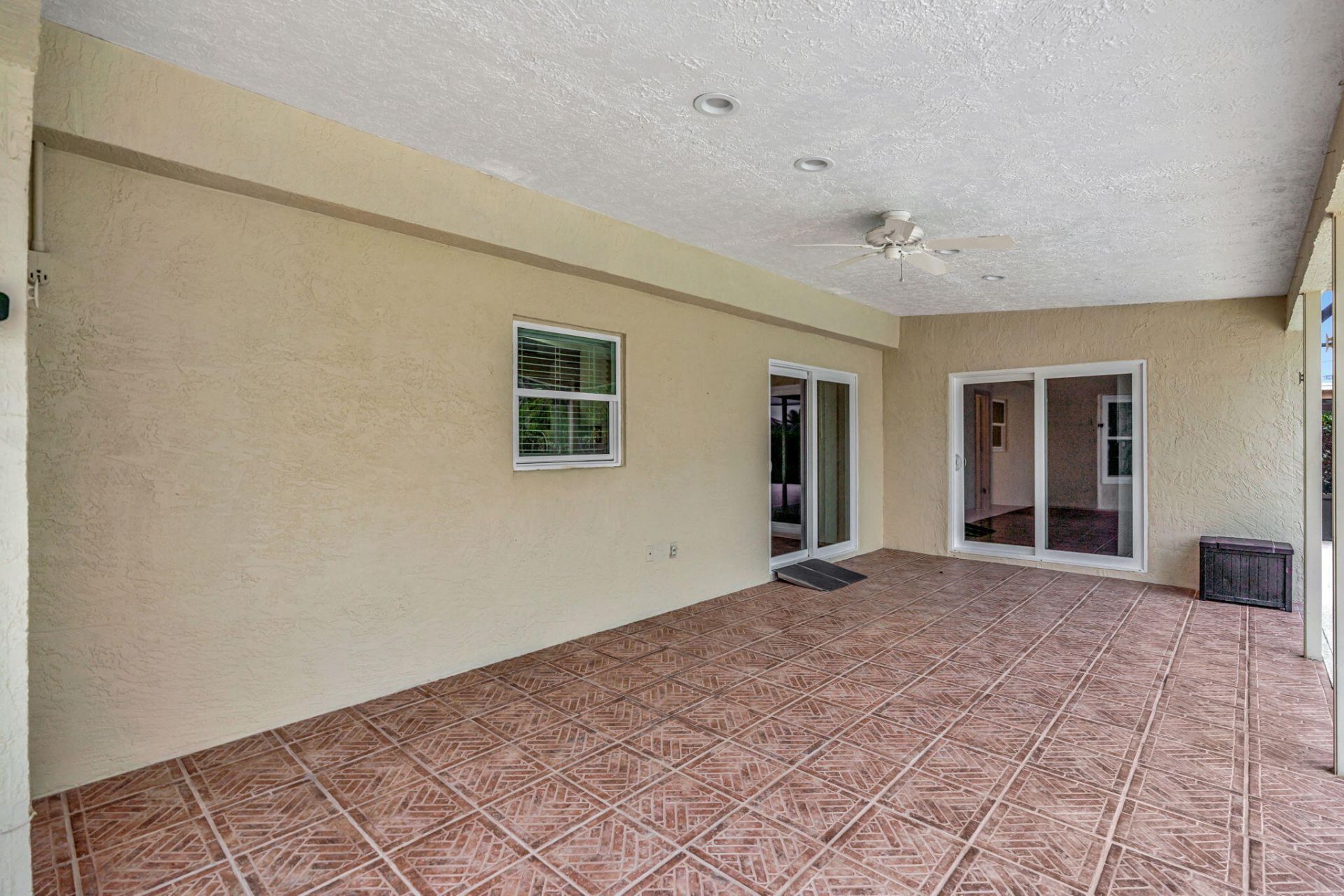 661 SE Crescent Avenue, Port Saint Lucie, FL 34984 Photo