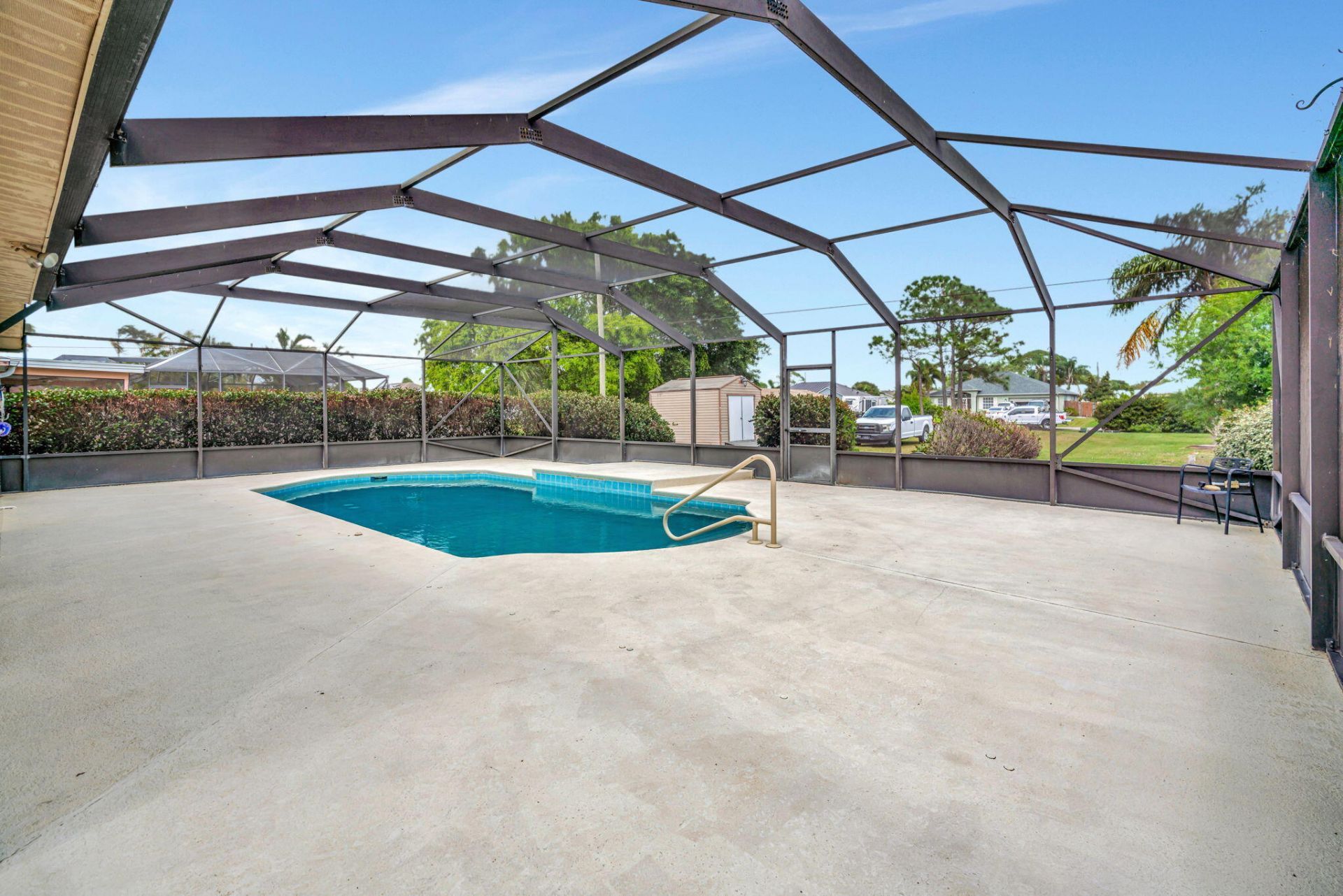 661 SE Crescent Avenue, Port Saint Lucie, FL 34984 Photo