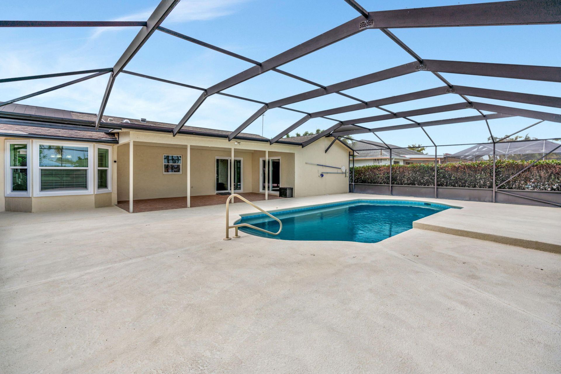 661 SE Crescent Avenue, Port Saint Lucie, FL 34984 Photo