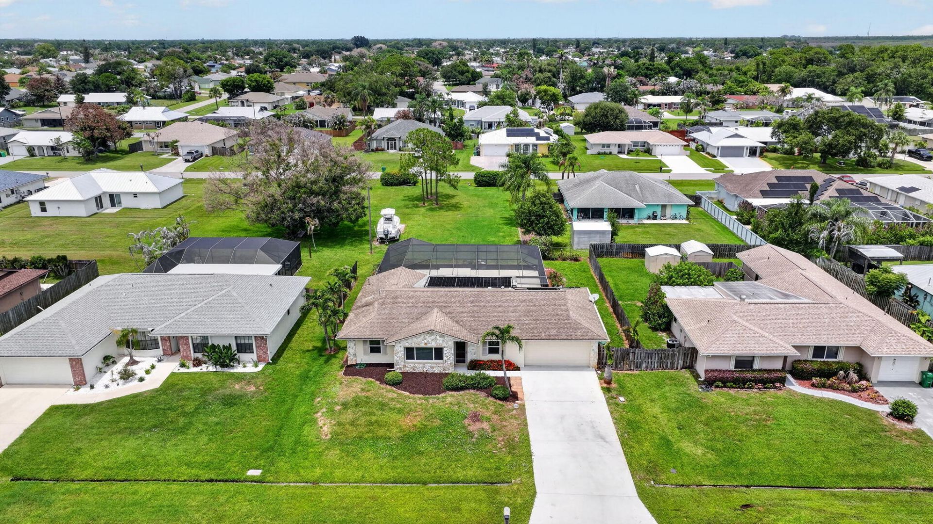 661 SE Crescent Avenue, Port Saint Lucie, FL 34984 Photo