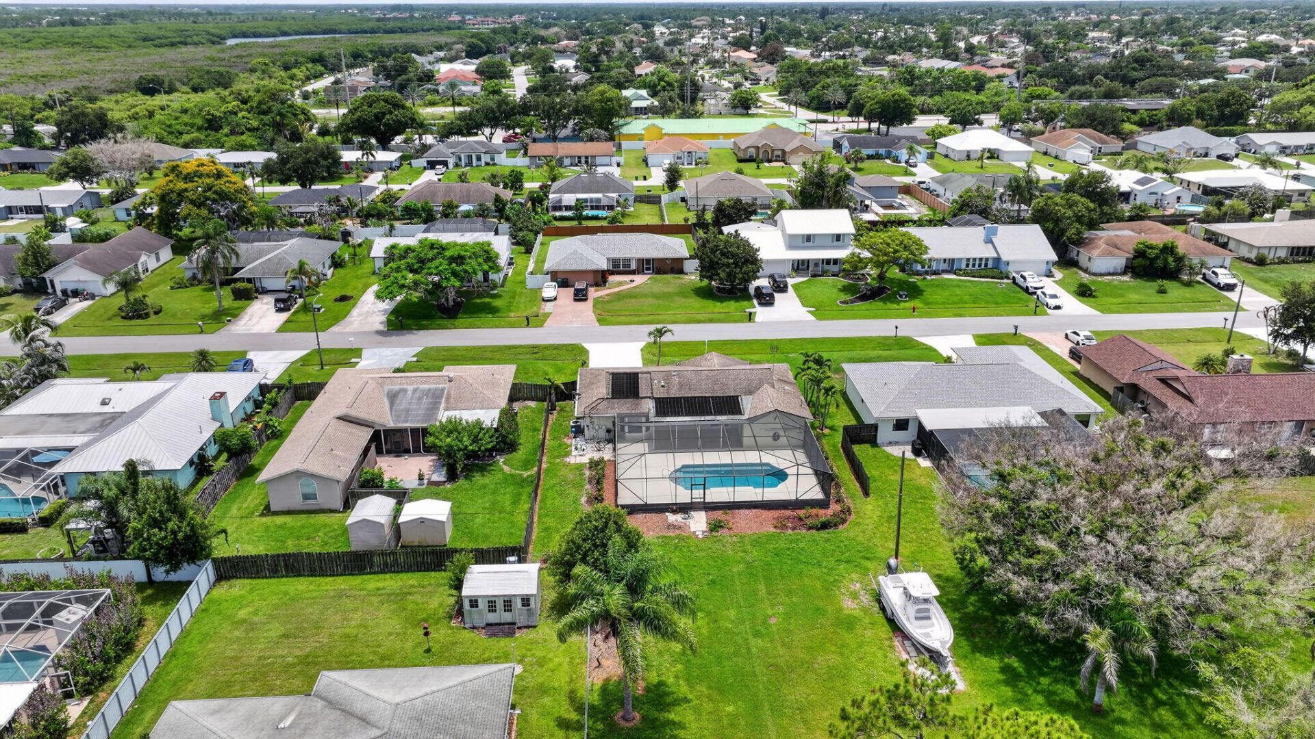 661 SE Crescent Avenue, Port Saint Lucie, FL 34984 Photo