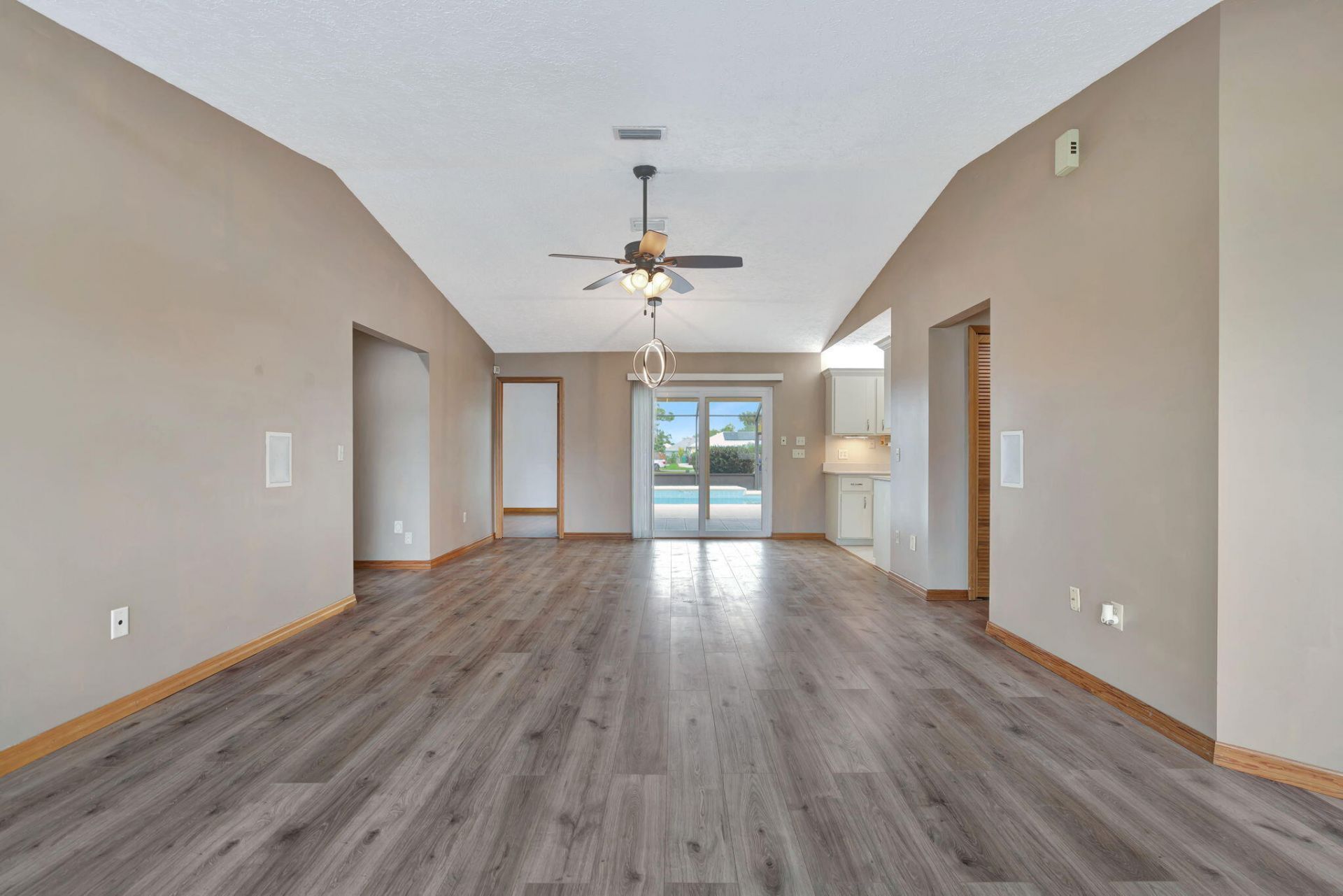 661 SE Crescent Avenue, Port Saint Lucie, FL 34984 Photo