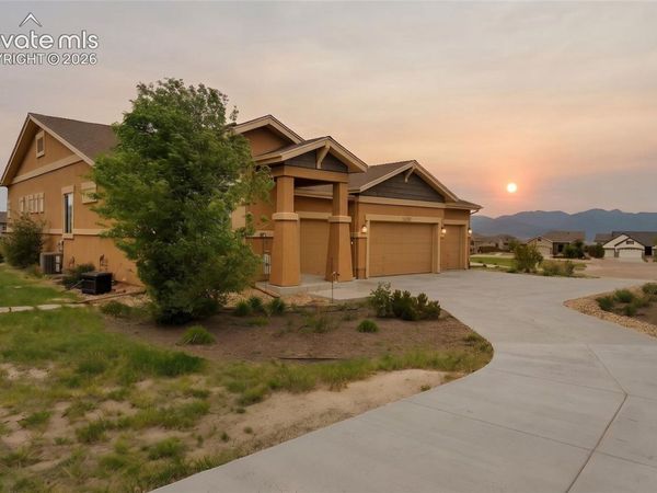 3729 Floating Cloud Court, Colorado Springs, CO 80908